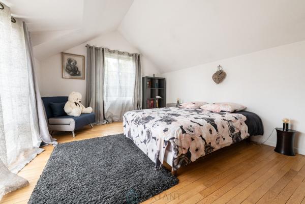 Maison de caractère située au cur d'un village typique, très prisé, à 10 min de Fontainebleau !