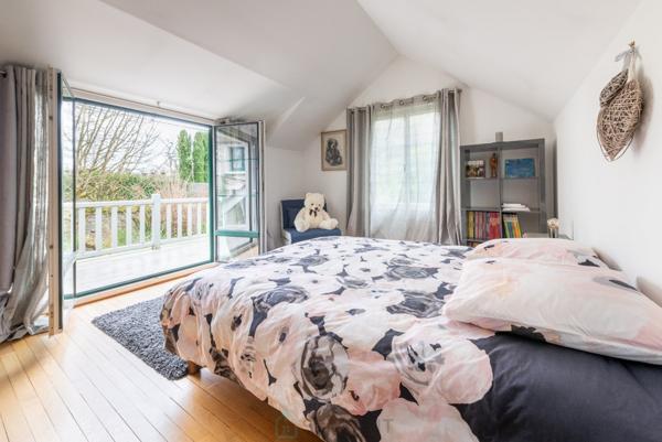 Maison de caractère située au cur d'un village typique, très prisé, à 10 min de Fontainebleau !