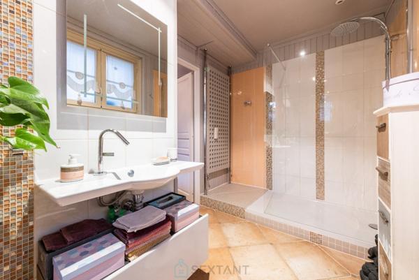 Maison de caractère située au cur d'un village typique, très prisé, à 10 min de Fontainebleau !