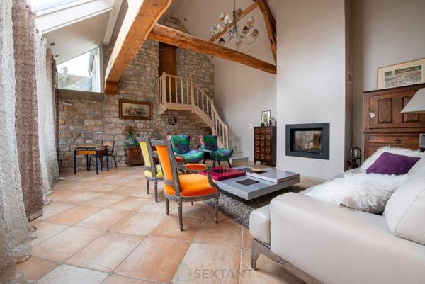 Maison de caractère située au cur d'un village typique, très prisé, à 10 min de Fontainebleau !