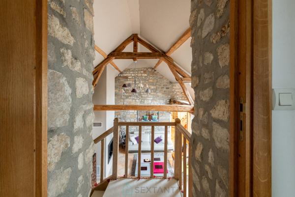 Maison de caractère située au cur d'un village typique, très prisé, à 10 min de Fontainebleau !