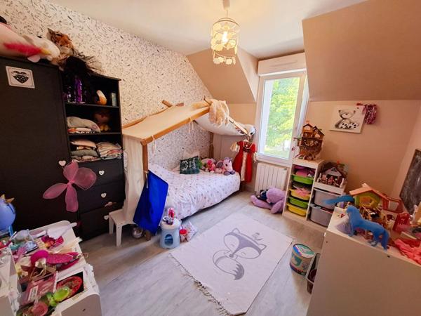 Espace, confort et lumière pour cette maison aux portes du centre ville