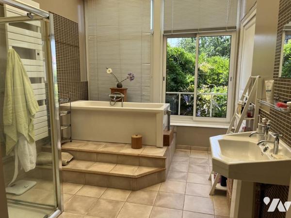 Maison 1900 - 6 pièces - centre ville