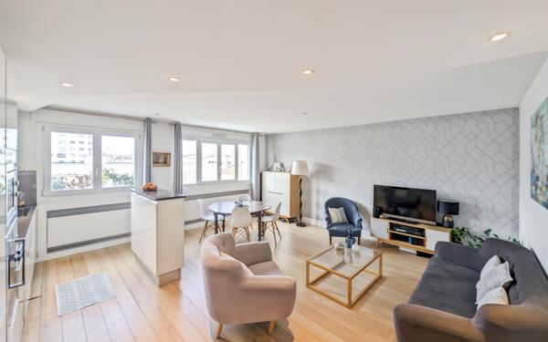 Appartement à vendre    5 pièces • 99,20 m2 Lyon 6