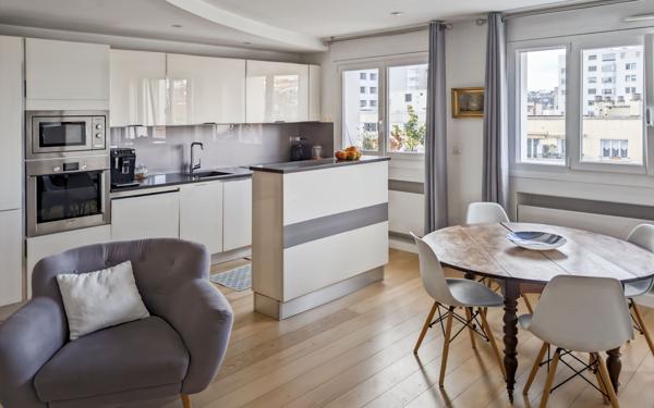 Appartement à vendre    5 pièces • 99,20 m2 Lyon 6