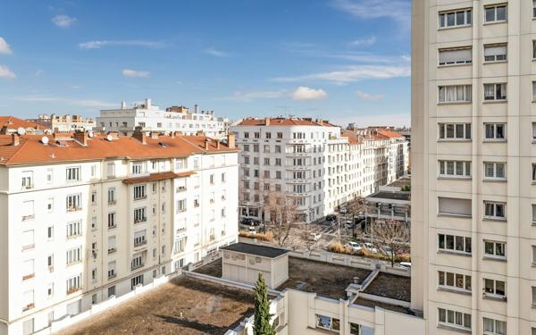Appartement à vendre    5 pièces • 99,20 m2 Lyon 6