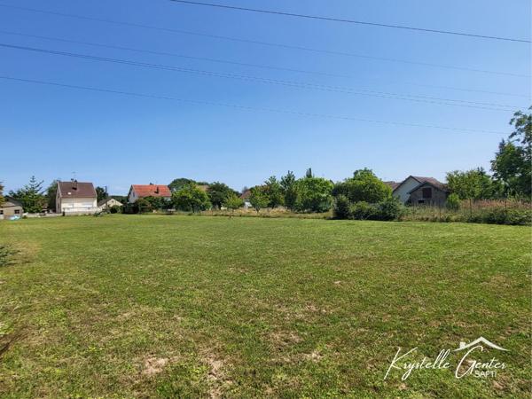 Terrain constructible de 1127m² à Damparis