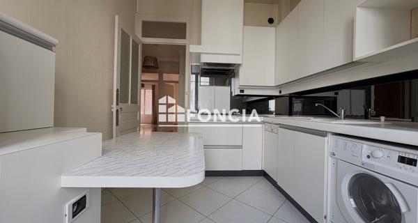 Location Appartement 3 pièces 80.9 m² - Lyon 69006
