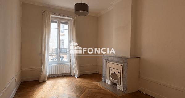 Location Appartement 3 pièces 80.9 m² - Lyon 69006