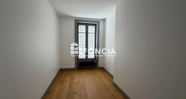 Location Appartement 4 pièces 83.65 m² - Lyon 69006