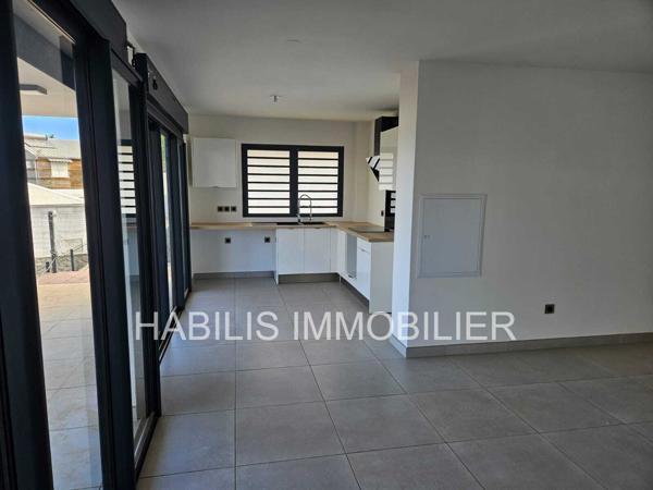 Appartement 4 pièce(s) 2 chambre(s) 61.7 m²