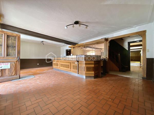 Maison de village de 303 m²