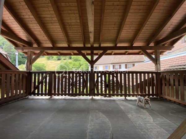 Maison de village de 303 m²