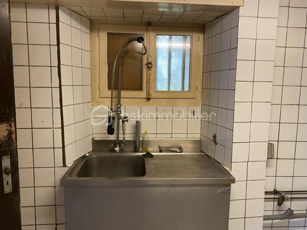 Maison de village de 303 m²