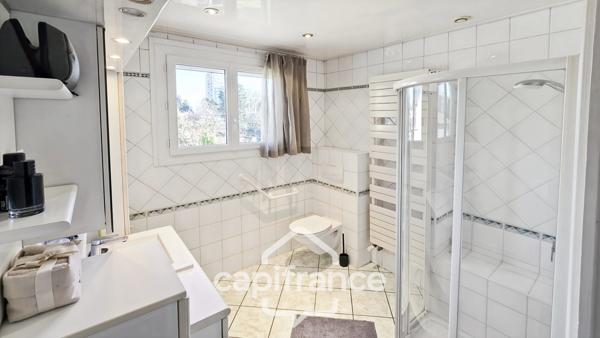Maison à vendre 4 pièces de 108 m² à MACON (71)