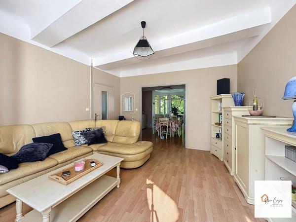 Maison T7 de 160m² avec jardin, caves et garages