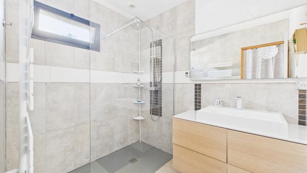 Maison 7 pièces - 232 m² Exclusivité efficity