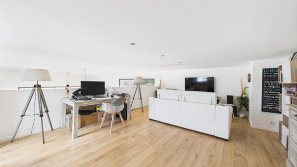 Maison 7 pièces - 232 m² Exclusivité efficity