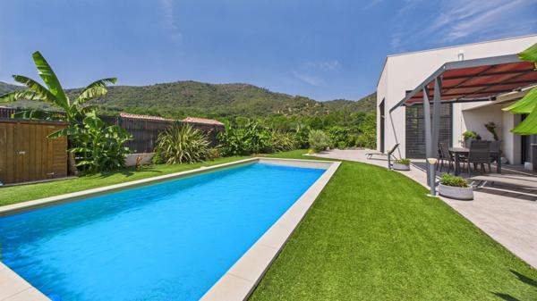 Maison 7 pièces - 232 m² Exclusivité efficity