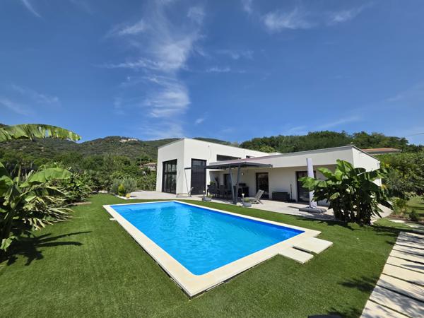 Maison 7 pièces - 232 m² Exclusivité efficity