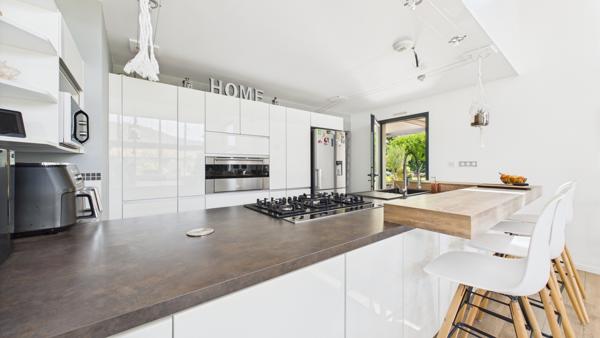 Maison 7 pièces - 232 m² Exclusivité efficity