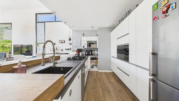 Maison 7 pièces - 232 m² Exclusivité efficity