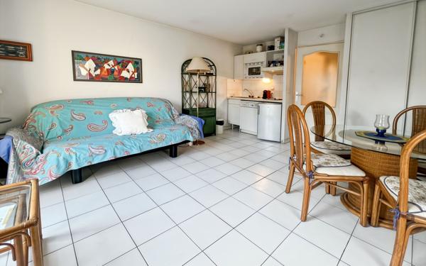 Appartement à vendre    1 pièce • 27,51 m2 Fréjus