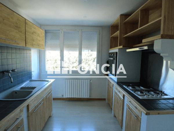 Location Appartement 3 pièces 69.66 m² - 25 RUE ANDRE SIMON Nimes 30900