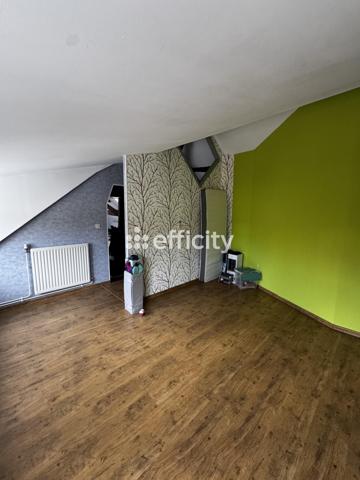 Maison
         4 pièces
        - 176 m² Exclusivité 279 900 € *