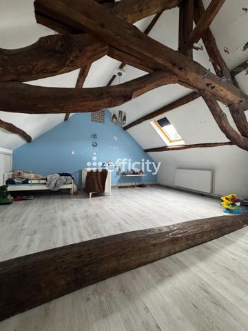 Maison
         4 pièces
        - 176 m² Exclusivité 279 900 € *