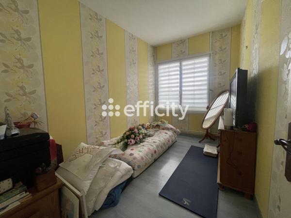 Maison
         4 pièces
        - 92 m² 245 000 € *