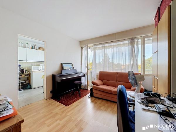 Studio de 31 m² avec balcon, parking et cave – Bordeaux Caudéran