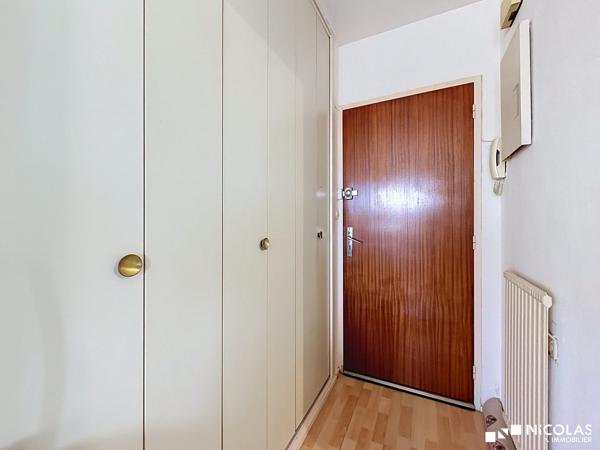 Studio de 31 m² avec balcon, parking et cave – Bordeaux Caudéran