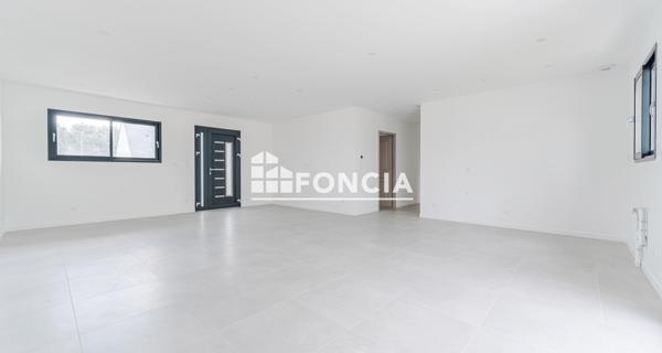 À vendre Maison 4 pièces 106 m² - Chargé 37530