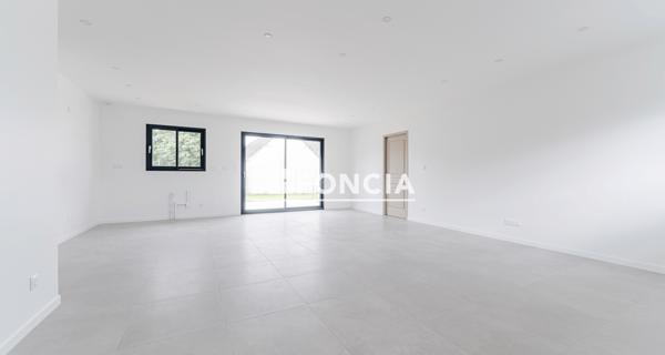 À vendre Maison 4 pièces 106 m² - Chargé 37530
