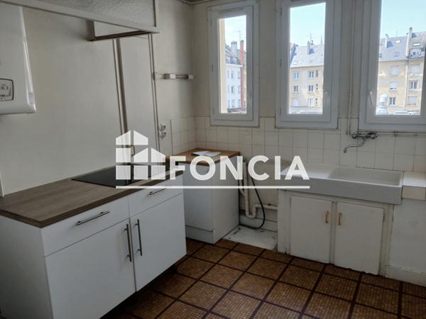 Location Appartement 4 pièces 76.02 m² - 11/13 RUE GUILBERT Caen 14000