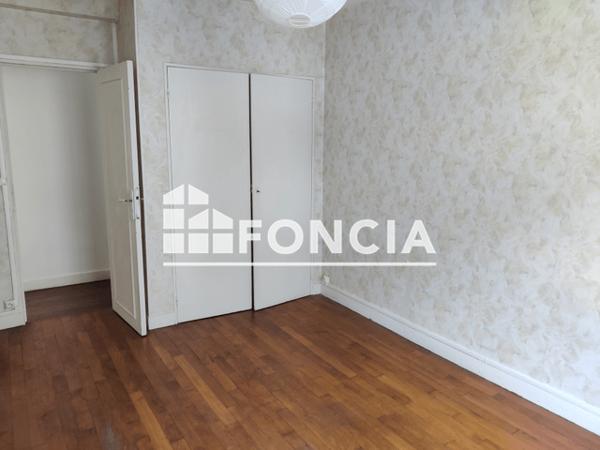 Location Appartement 4 pièces 76.02 m² - 11/13 RUE GUILBERT Caen 14000