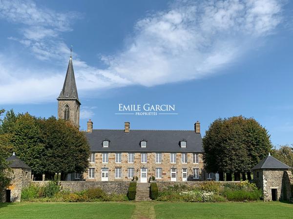 Orne , Prieuré 18 ème siècle à vendre au coeur du bocage normand