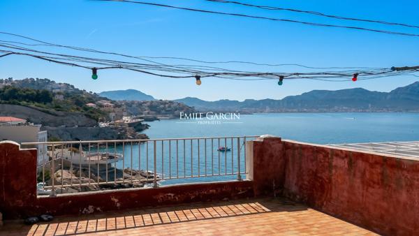 À vendre - Maison à rénover avec jardin, vue mer et garage -  Malmousque Marseille 7ème (13007)
