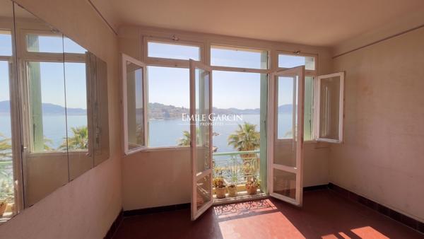 À vendre - Maison à rénover avec jardin, vue mer et garage -  Malmousque Marseille 7ème (13007)