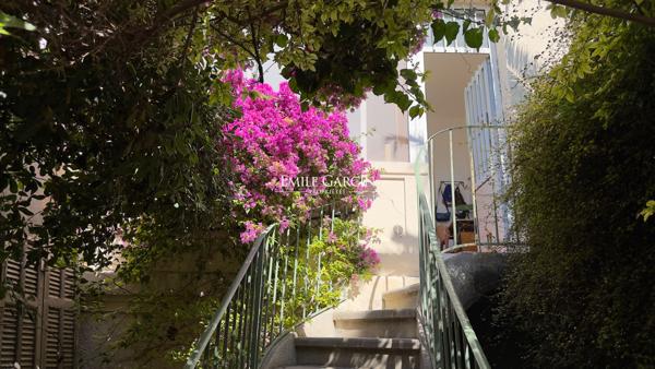 À vendre - Maison à rénover avec jardin, vue mer et garage -  Malmousque Marseille 7ème (13007)