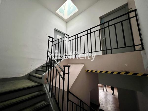 Bureau 1 pièce - 28 m²