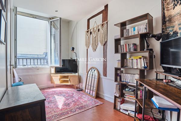 A vendre - Appartement studio - Paris 75004 - Proche place des Vosges