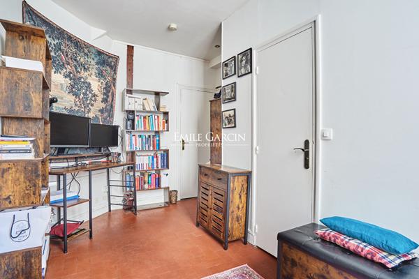 A vendre - Appartement studio - Paris 75004 - Proche place des Vosges