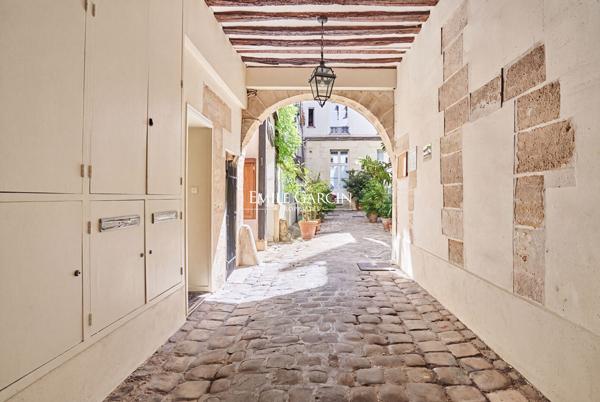 A vendre - Appartement studio - Paris 75004 - Proche place des Vosges