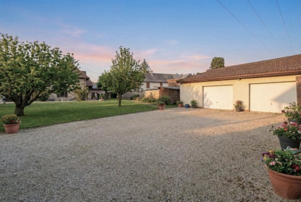Vente / Maison à Hauteville-sur-Fier (74150)