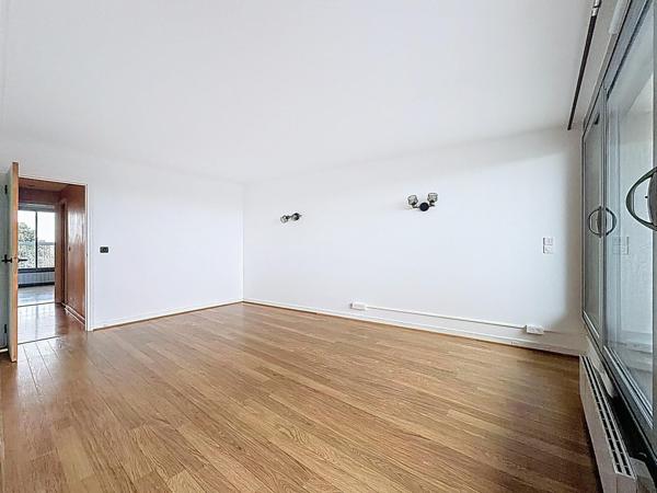 Appartement 3 pièces balcon parking ascenseur