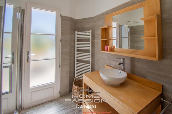 Maison
                                                                                                                                                                                                                                                                                                                        5 pièce(s)                                                                                                                                                                                                          4 chambre(s)                                                                                                                                                                                                          140  m²
