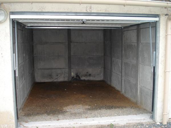 Parking / box FONTENAY LE COMTE - 12 m2