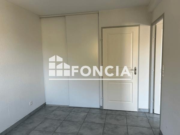 Location Appartement 2 pièces 40.56 m² - 5 ET 7 BOULEVARD DE LA REPUBLIQUE La Crau 83260